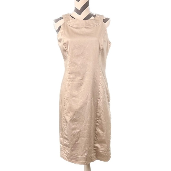 Willi Smith Dresses & Skirts - LAST CHANCE! Willi Smith Sleeveless Khaki Dress - Size 8